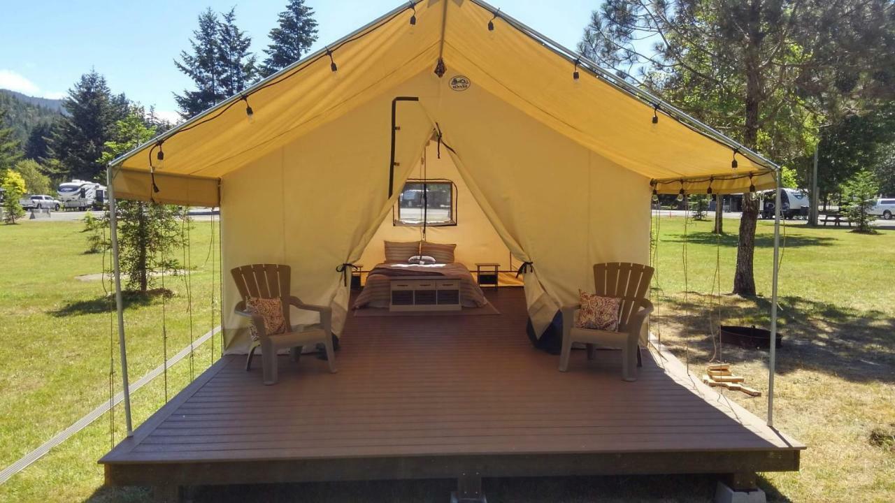 Redwood Meadows Rv 2*